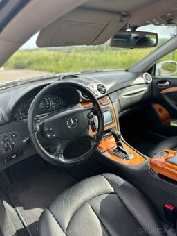 Predám Mercedes-Benz CLK 240 automat - 4