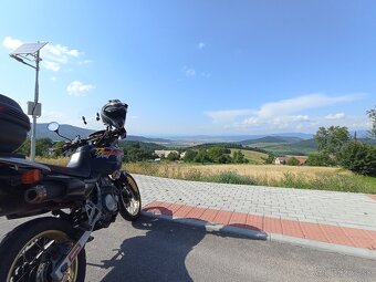 Honda NX 650 Dominator - 4