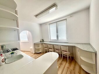 SIMI real - 3 izbový byt s balkónom - ihneď k dispozícii - 4