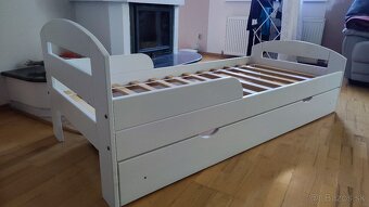 Predám posteľ 80x180 cm z masívu - 4