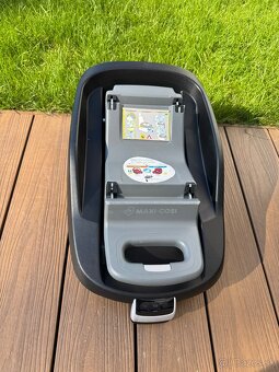 Maxi cosi Cabriofix+ izofix Familyfix + prislusenstvo - 4