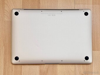 MacBook 12" Silver, SUPER STAV, Baterka len 129 cyklov - 4