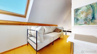 3 izb. PODKROVNÝ BYT PRI HRADE - Tvarožkova ul.- Staré Mesto - 4