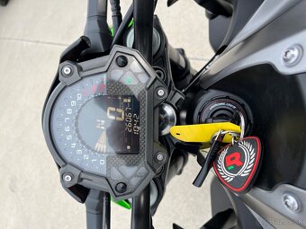 Kawaski Z900 - 4