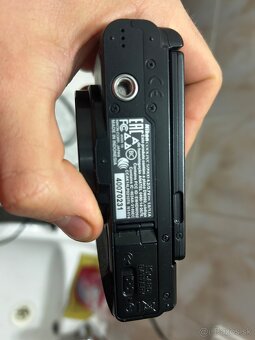 Nikon COOLPIX S9900 - 4