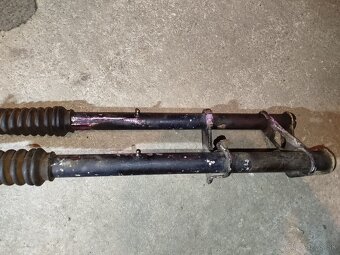 Predám na jawa 550 paŕez - 4