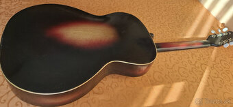Akustická gitara - 4