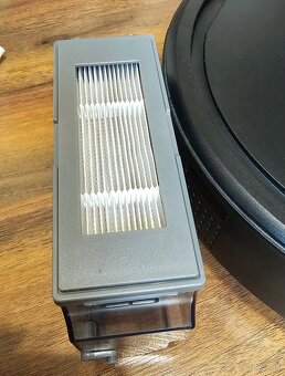 Predám i-Robot Roomba Combo - 4