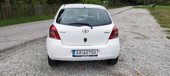 Toyota Yaris - 4