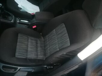 Rozpredám Škodu Octavia Combi 2 1.6TDI - 4