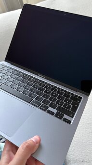 Macbook Air 13 M1 8/512 GB - 4