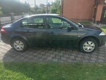 Renault Megane sedan 1,6 benzín - rok 2005 - 4