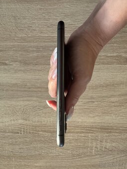 Predám iPhone 11, 64GB - 4