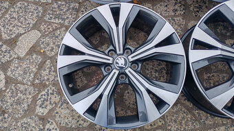 5x112 R18 --- ŠKODA KAROQ (SEAT ATECA) - 4