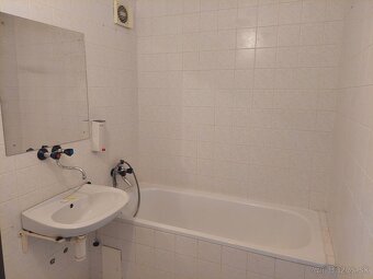 Predám 2 izbový byt v Trenčianskych Tepliciach. - 4