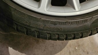 zimne pneu na diskoch na BMW 5 - 4