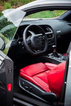 AUDI celoperforovaný volant s MULTIFUNKCIOU a RS F1 pádlami - 4