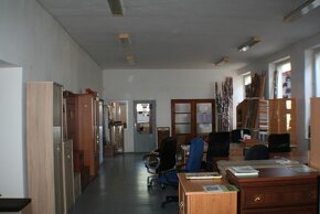 Na predaj (prenájom) lukratívny komerčný priestor. - 4