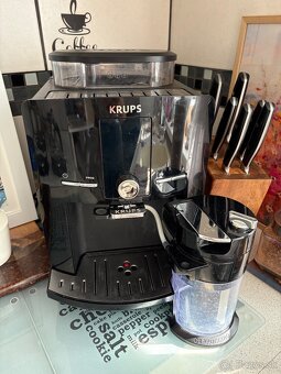 Kavovar Krups EA829810 - 4