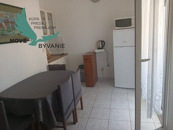 Na predaj apartmán len 50m od mora s výhľadom na more v Chor - 4