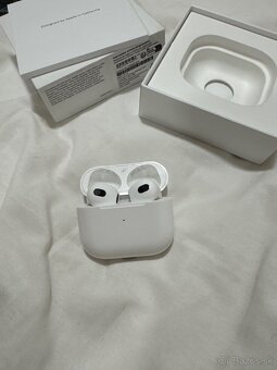 AirPods generácia 3 (MagSafe Chargnig Case) - 4