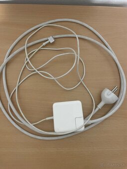 MacBook Air 2017 13,3 121GB - 4