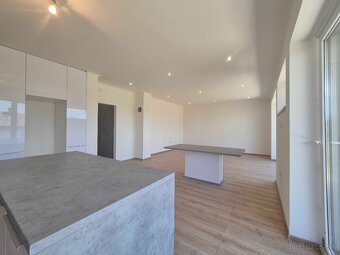 Predaj 4 izbový dom BUNGALOV v obci Dvory nad Žitavou - 4