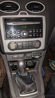 Ford Focus 2.0 100KW TDCI - havarovany, utrhnute 1 koleso - 4