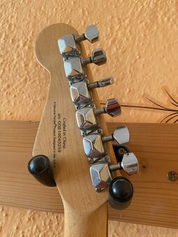 Predám elektrickú gitaru Squier by Fender - Stratocaster - 4