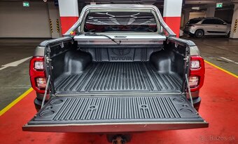 Predám Toyota Hilux 2,8D - 4