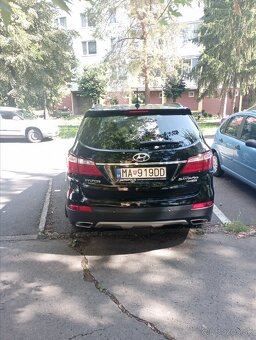 Hyundai Santa fe Grand - 4