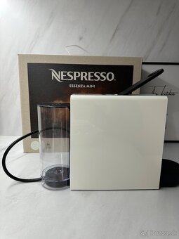 Kapsulový kávovar Krups Nespresso Essenza mini XN110110 - 4