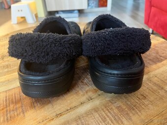 Originál Crocs, zateplené. Vel.43 - 44 - 4