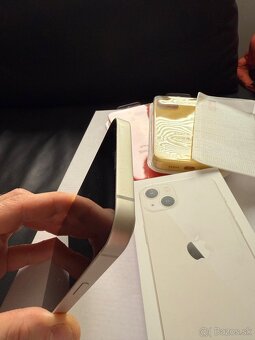 iPhone 13 128GB white - 4