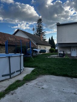 Znížená cena 7 izbový Rodinný dom v obci Vrakuň pri D - 4