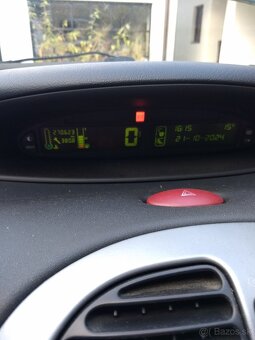Predám Xsara Picasso 1,6 benzín + LPG - 4