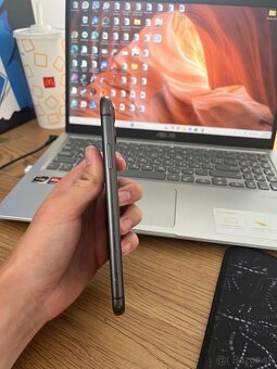 iPhone 11 128 gb black 71% - 4