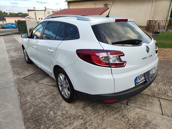 Renault Megane GrandTour 3 - 4