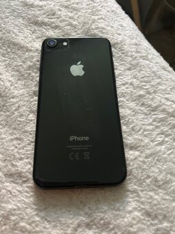 Na predaj Iphone 8 , 64GB - 4