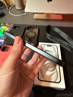 Apple iPhone 15 128GB - 4