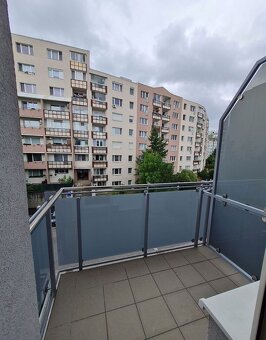 Na prenájom 2 izbový byt v Bratislave - Karlovej Vsi na ul.  - 4