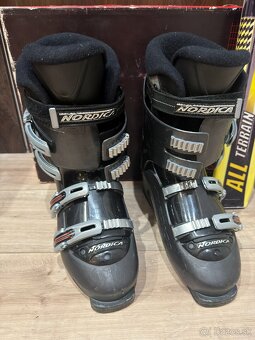 Lyže a lyžiarky - 4