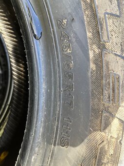 Bridgestone Dueler H/T 245/65R17 - 4