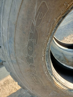 Pneu SATOYA 315 80 R22,5 - 4