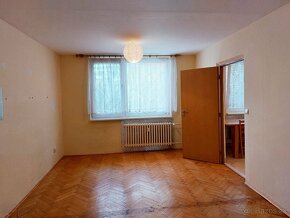 Zľava- Na predaj veľký  3-izb byt v Skalici - 4
