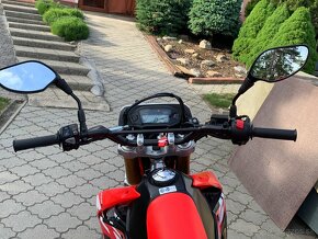 Motocykel Honda CRF 250 cm3 - 4