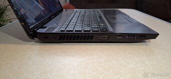 Lenovo Z575 notebook - 4