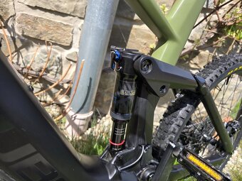 Elektro bicykel Cube Stereo Hybrid 160 HPC SL 625 olive - 4
