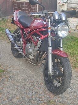 Suzuki Bandit 250 - 4