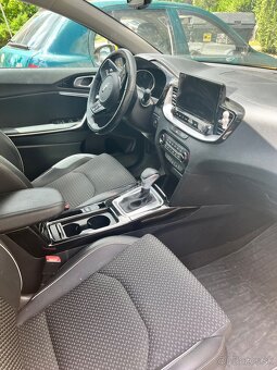 KIA XCeed 1.6 CRDi 136k SCR Gold A/T + doplnková výbava - 4